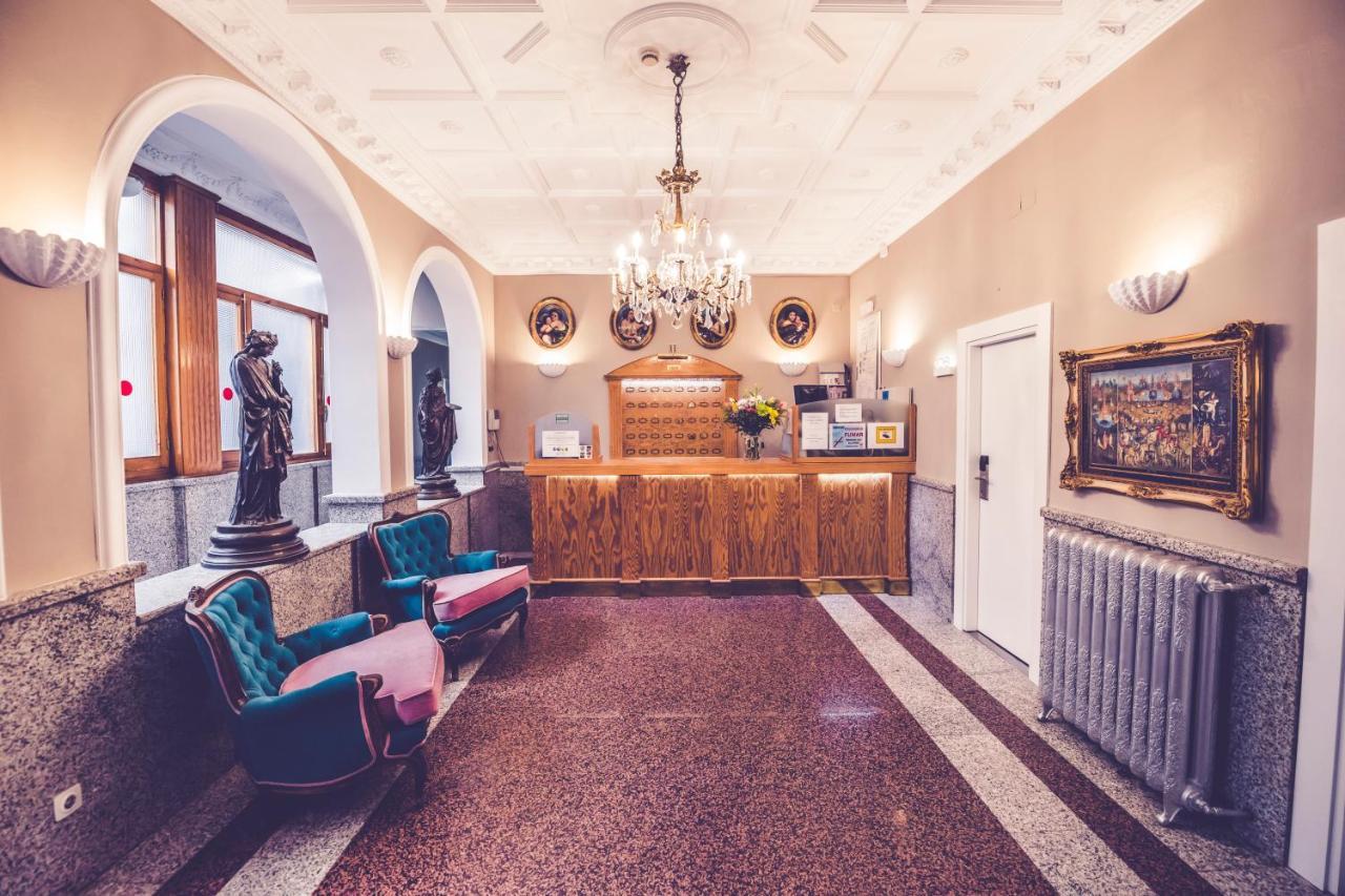 מדריד Hostal Marlasca מראה חיצוני תמונה
