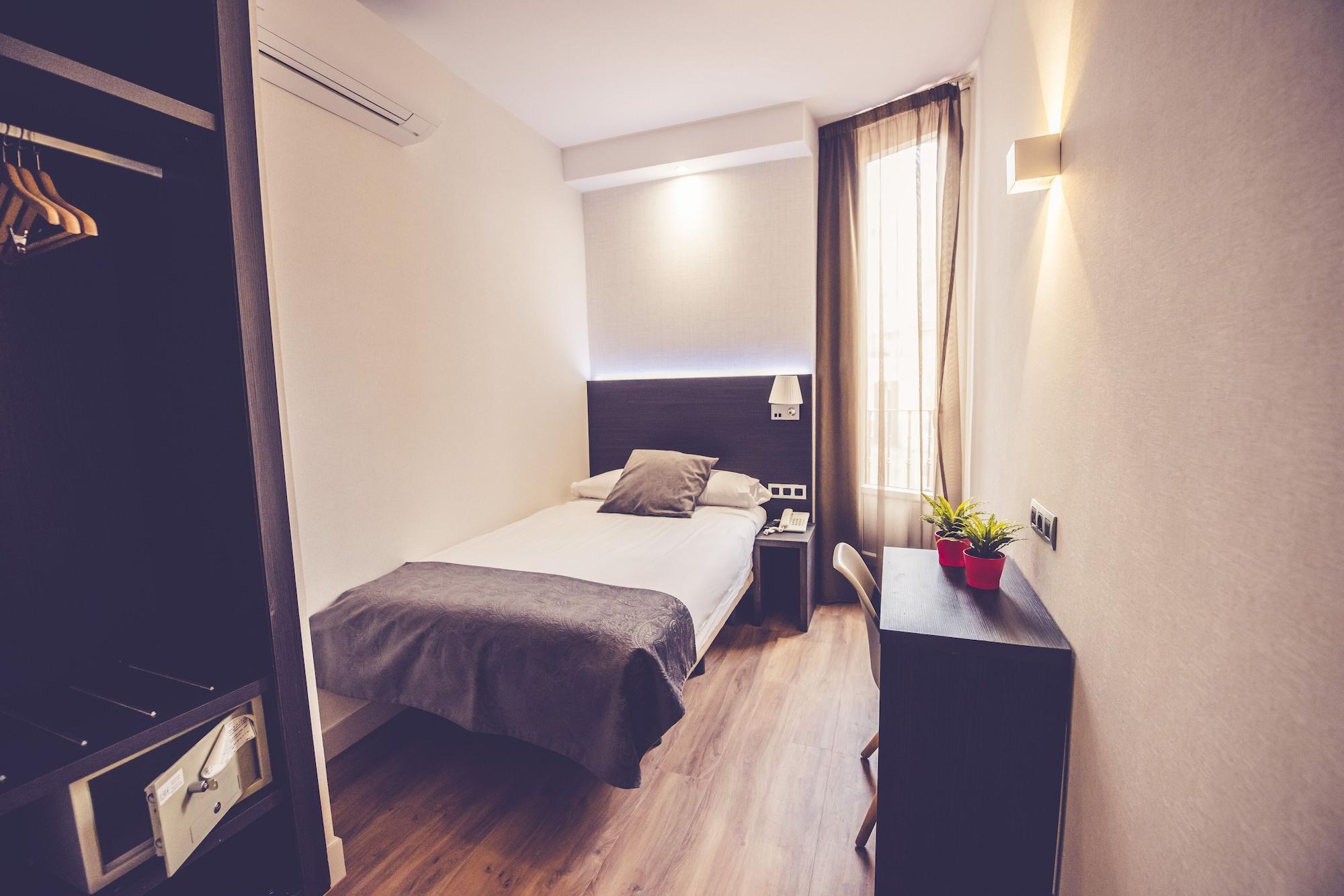 מדריד Hostal Marlasca מראה חיצוני תמונה